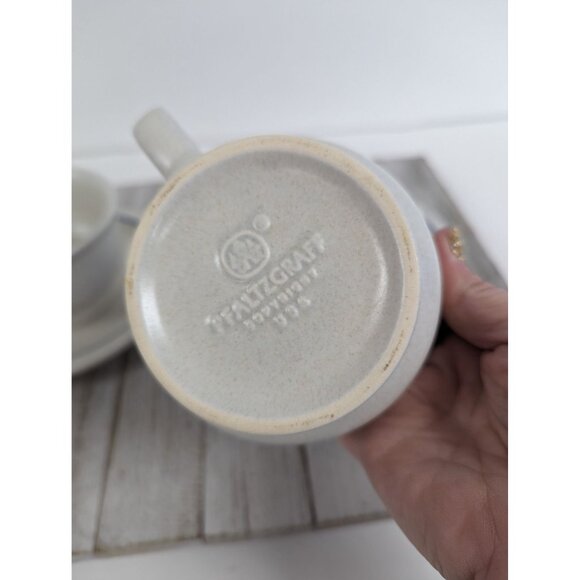 Pfaltzgraff Yorktowne Set of 2 Mugs Cups Saucers Stoneware USA Blue - Picture 4 of 7